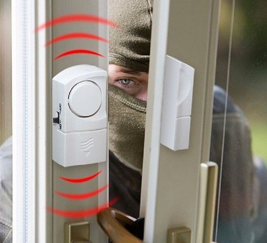 Bežični alarm sa magnetnim senzorom